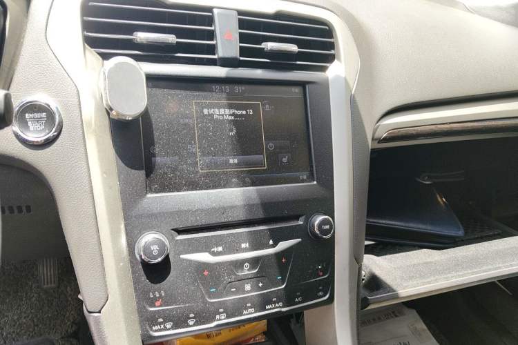Used Ford Mondeo 2013 2.0L GTDi 200 Luxury Model Audio And AC Panel
