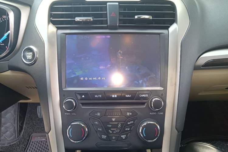 Used Ford Mondeo 2013 2.0L GTDi 200 Fashion Edition Audio And AC Panel
