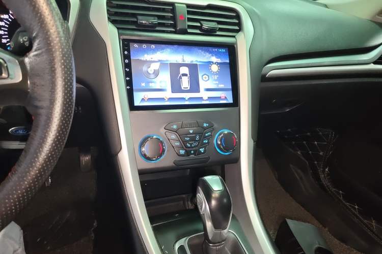 Used Ford Mondeo 2013 1.5L GTDi180 Fashion Edition Audio And AC Panel