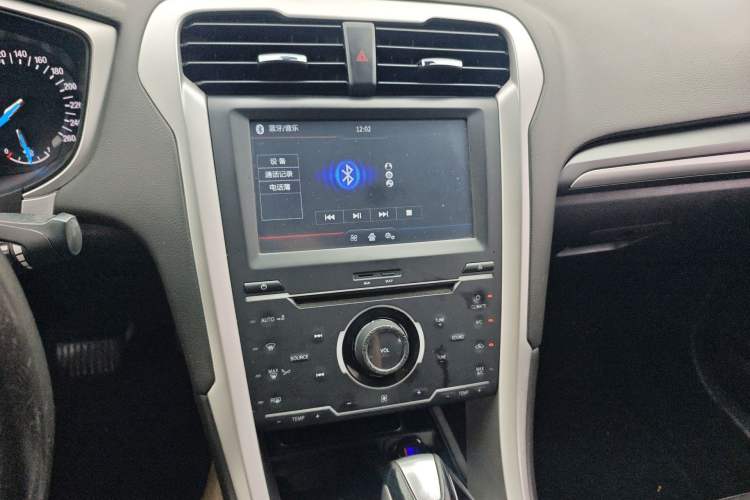 Used Ford Mondeo 2013 1.5L GTDi180 Fashion Edition Audio And AC Panel