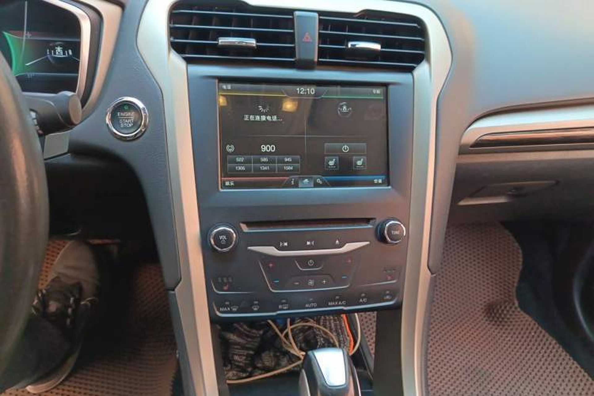 Used Ford Mondeo 2013 2.0L GTDi 200 Luxury Model Audio And AC Panel