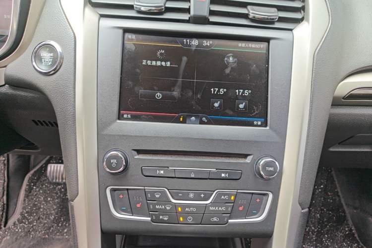 Used Ford Mondeo 2013 2.0L GTDi 200 Luxury Model Audio And AC Panel