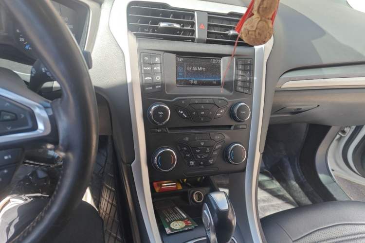 Used Ford Mondeo 2013 1.5L GTDi180 Fashion Edition Audio And AC Panel