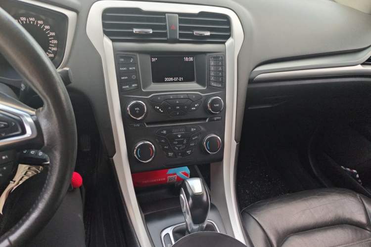 Used Ford Mondeo 2013 1.5L GTDi180 Fashion Edition Audio And AC Panel