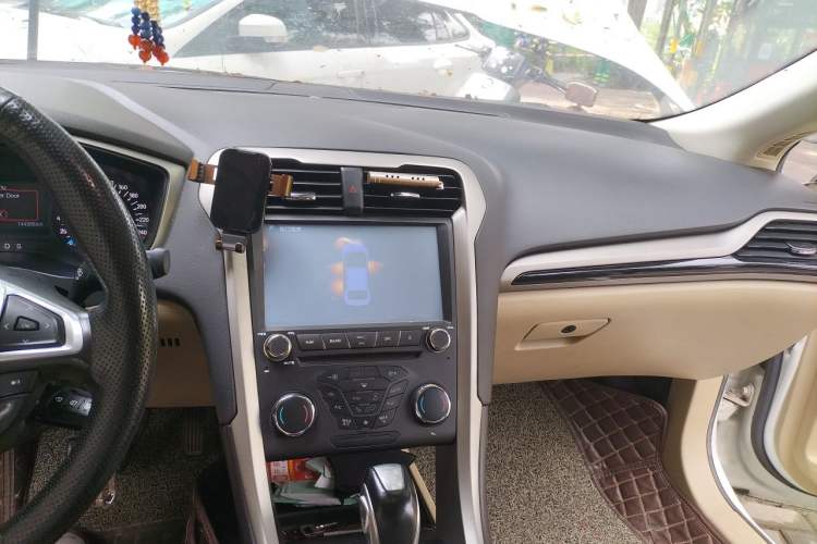 Used Ford Mondeo 2013 1.5L GTDi180 Fashion Edition Audio And AC Panel