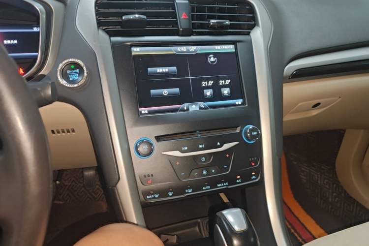 Used Ford Mondeo 2013 2.0L GTDi 200 Luxury Model Audio And AC Panel