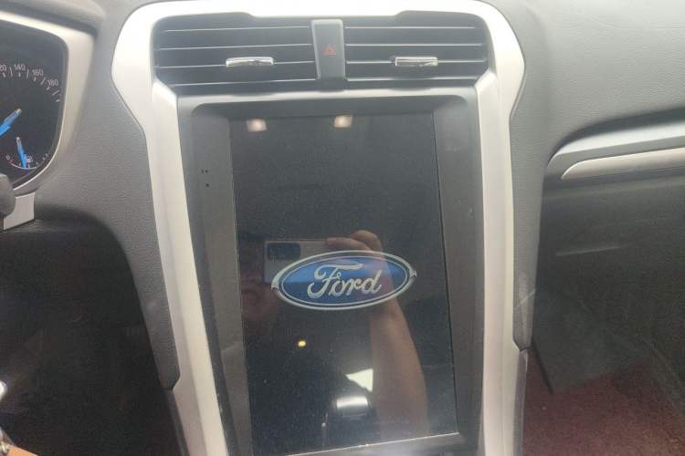 Used Ford Mondeo 2013 1.5L GTDi180 Fashion Edition Audio And AC Panel