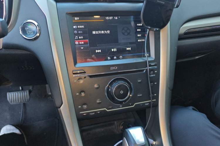 Used Ford Mondeo 2013 2.0L GTDi 200 Fashion Edition Audio And AC Panel