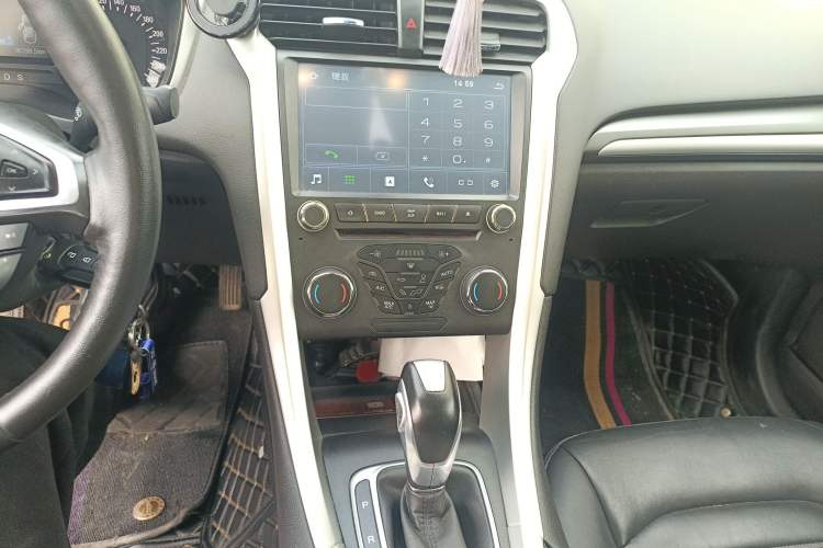 Used Ford Mondeo 2013 1.5L GTDi180 Fashion Edition Audio And AC Panel