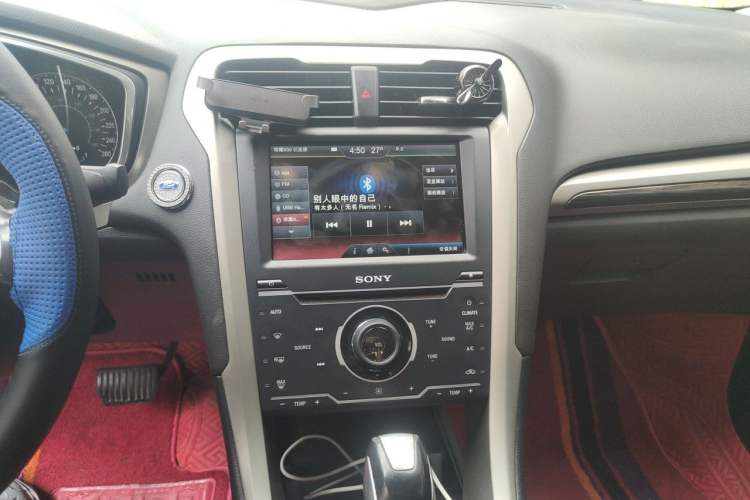 Used Ford Mondeo 2013 2.0L GTDi240 Flagship Edition Audio And AC Panel
