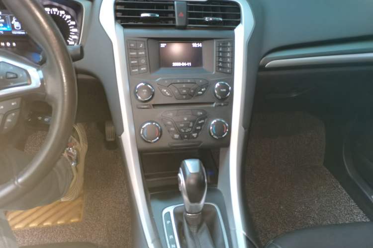 Used Ford Mondeo 2013 1.5L GTDi180 Fashion Edition Audio And AC Panel
