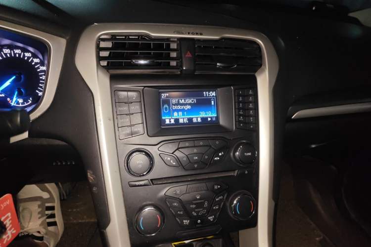 Used Ford Mondeo 2013 1.5L GTDi180 Fashion Edition Audio And AC Panel
