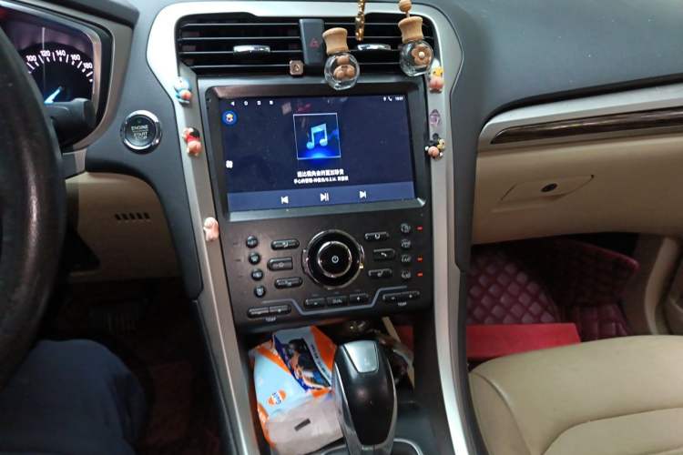 Used Ford Mondeo 2013 2.0L GTDi 200 Fashion Edition Audio And AC Panel