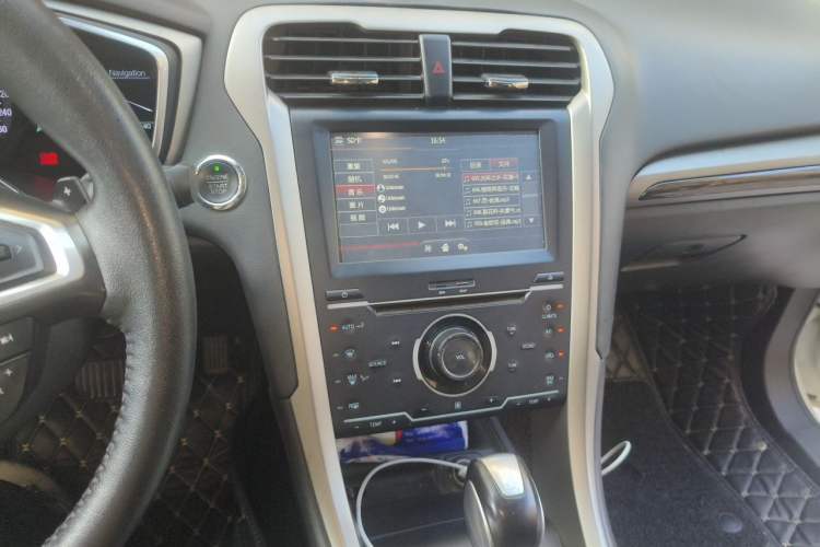 Used Ford Mondeo 2013 2.0L GTDi 200 Fashion Edition Audio And AC Panel