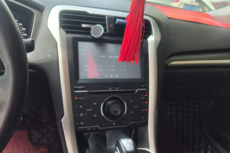 Used Ford Mondeo 2013 1.5L GTDi180 Comfort Model Audio And AC Panel