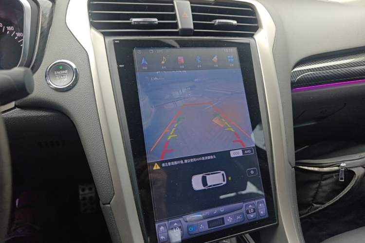 Used Ford Mondeo 2013 2.0L GTDi 200 Fashion Edition Audio And AC Panel