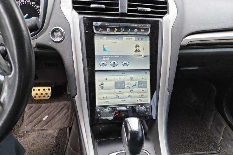 Used Ford Mondeo 2013 2.0L GTDi 200 Fashion Edition Audio And AC Panel