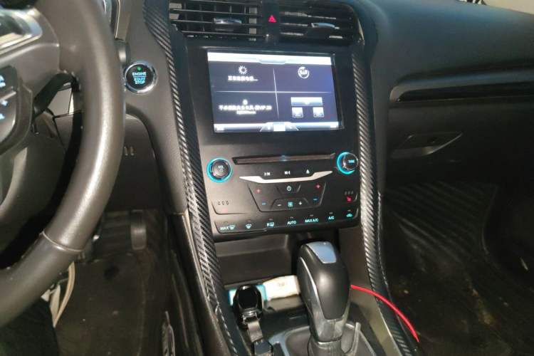 Used Ford Mondeo 2013 2.0L GTDi240 Flagship Edition Audio And AC Panel