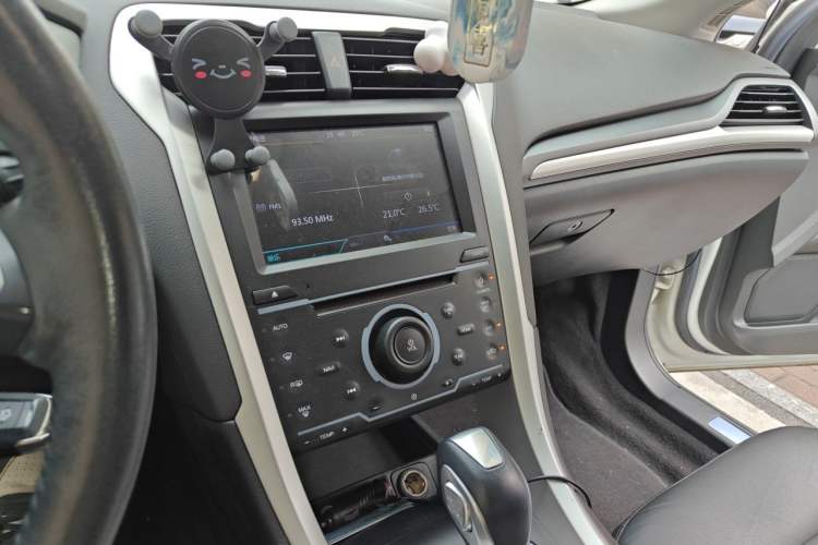 Used Ford Mondeo 2013 1.5L GTDi180 Fashion Edition Audio And AC Panel