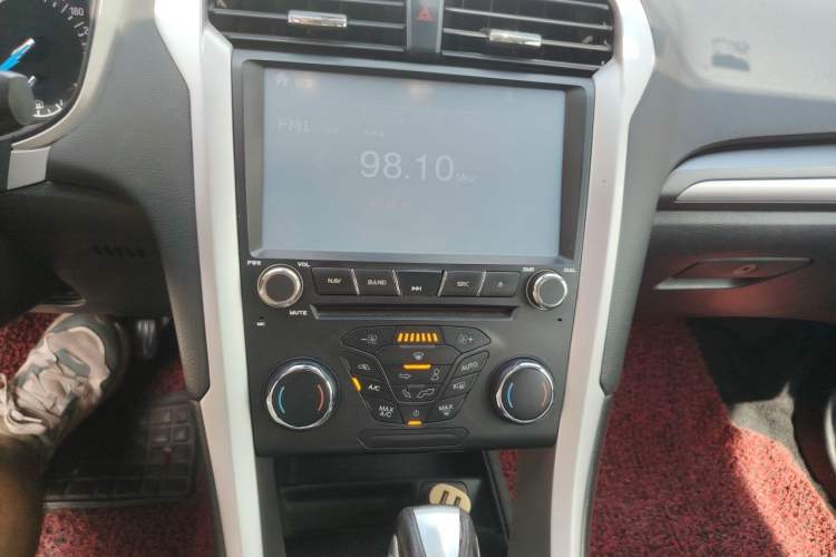 Used Ford Mondeo 2013 1.5L GTDi180 Fashion Edition Audio And AC Panel