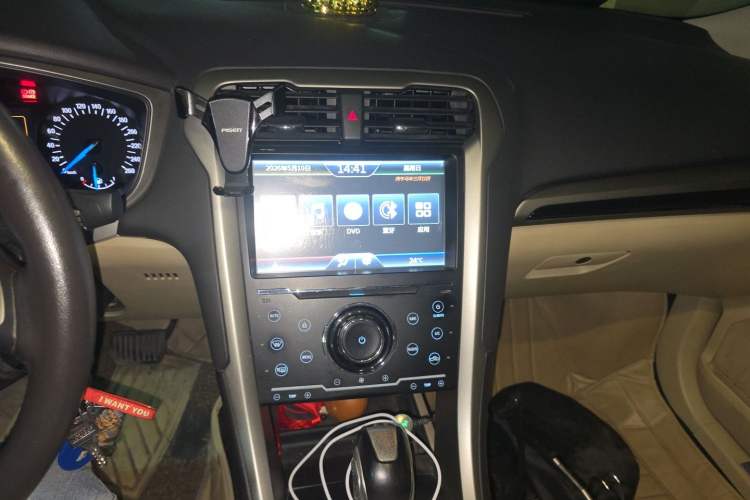 Used Ford Mondeo 2013 1.5L GTDi180 Fashion Edition Audio And AC Panel