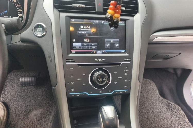 Used Ford Mondeo 2013 2.0L GTDi240 Luxury Sport Model Audio And AC Panel