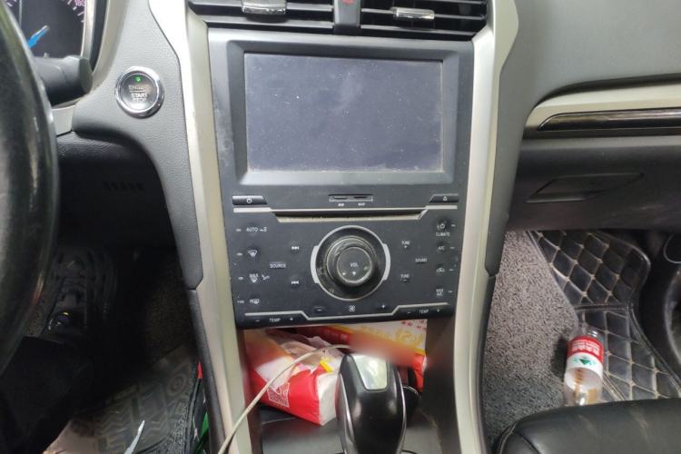Used Ford Mondeo 2013 2.0L GTDi 200 Fashion Edition Audio And AC Panel
