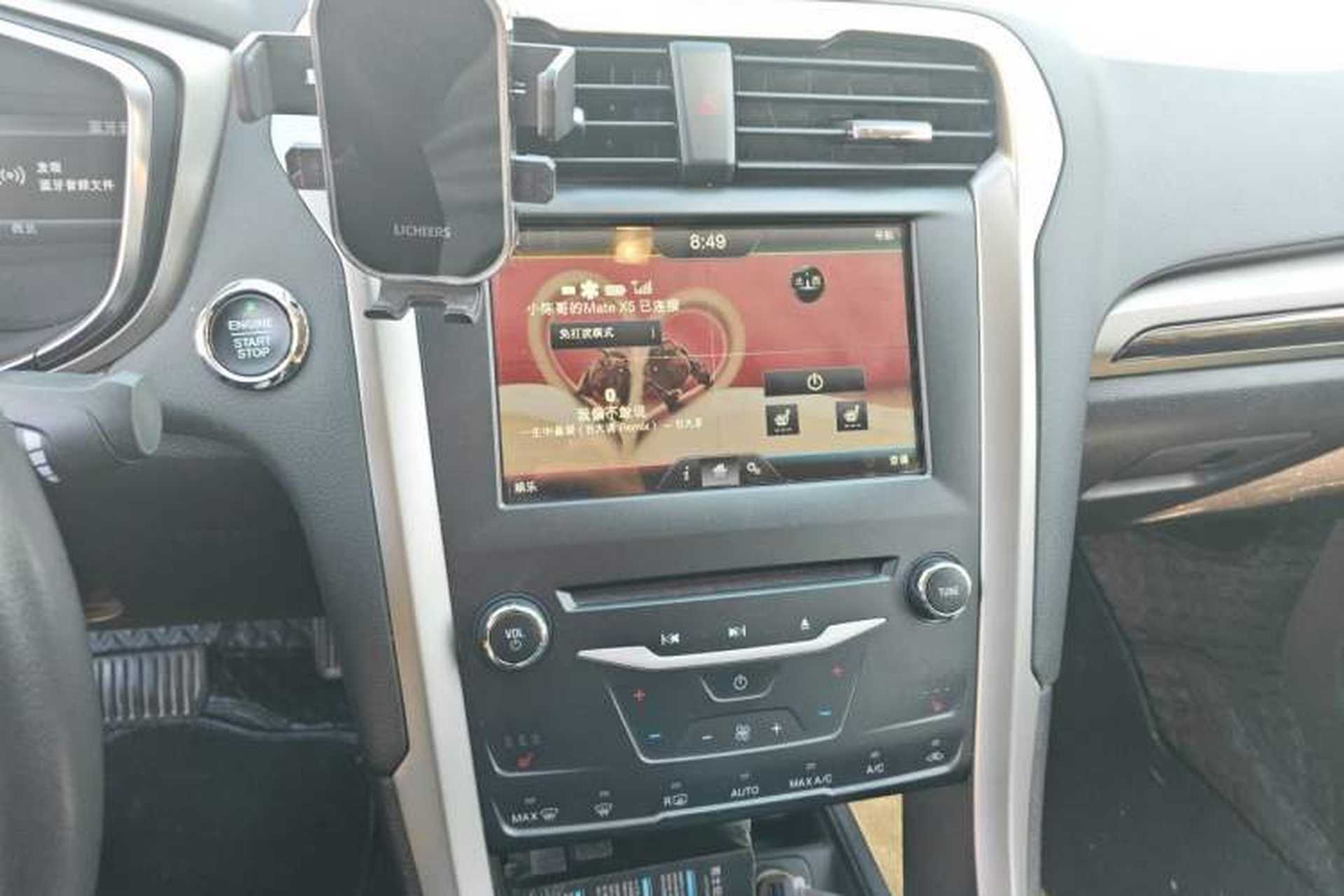 Used Ford Mondeo 2013 2.0L GTDi 200 Luxury Model Audio And AC Panel
