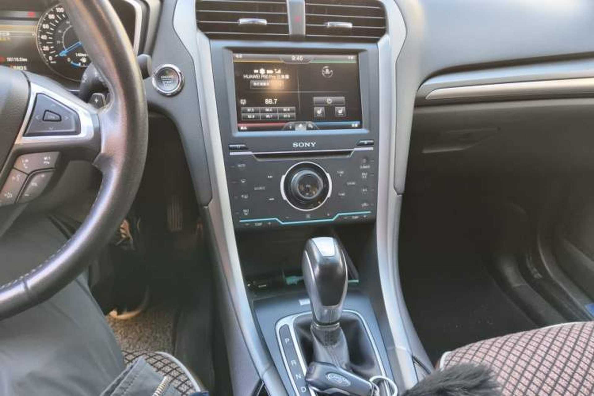 Used Ford Mondeo 2013 2.0L GTDi240 Luxury Sport Model Audio And AC Panel