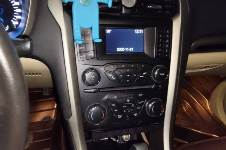 Used Ford Mondeo 2013 1.5L GTDi180 Fashion Edition Audio And AC Panel