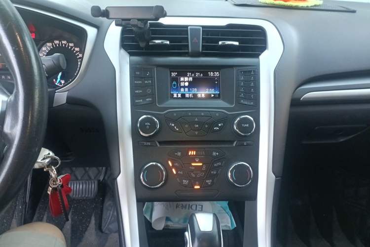 Used Ford Mondeo 2013 1.5L GTDi180 Fashion Edition Audio And AC Panel
