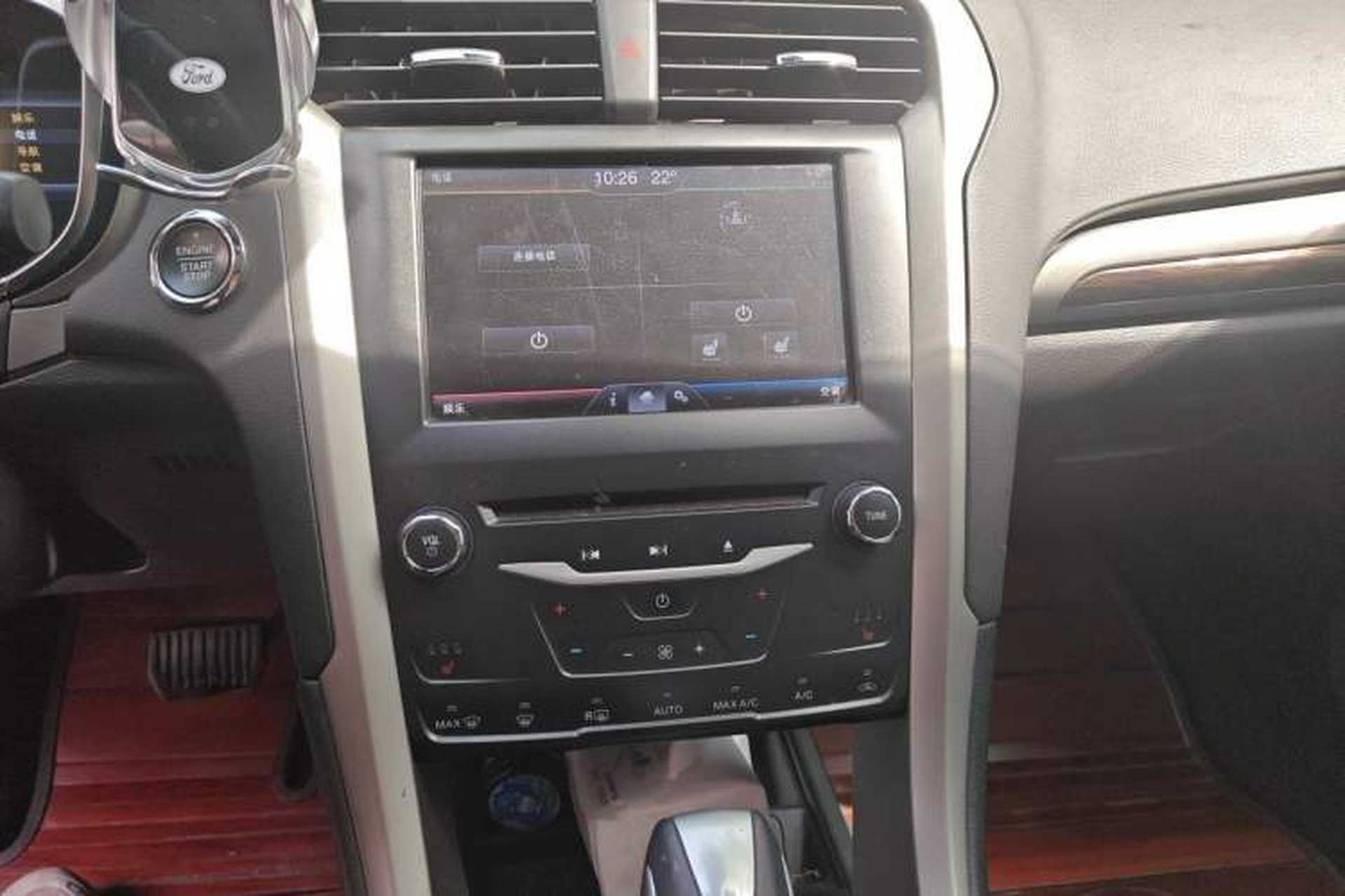 Used Ford Mondeo 2013 2.0L GTDi 200 Luxury Model Audio And AC Panel
