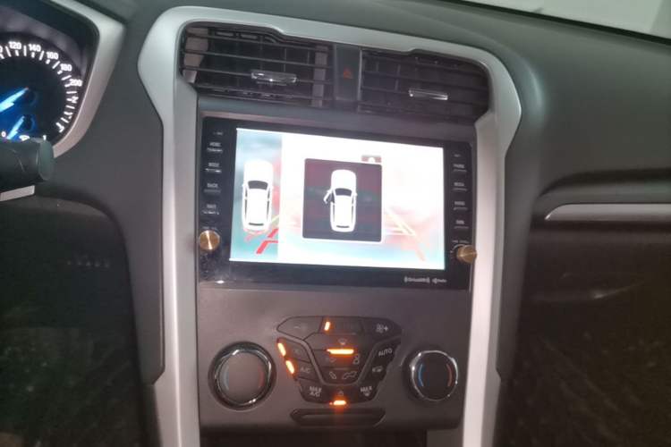 Used Ford Mondeo 2013 1.5L GTDi180 Fashion Edition Audio And AC Panel