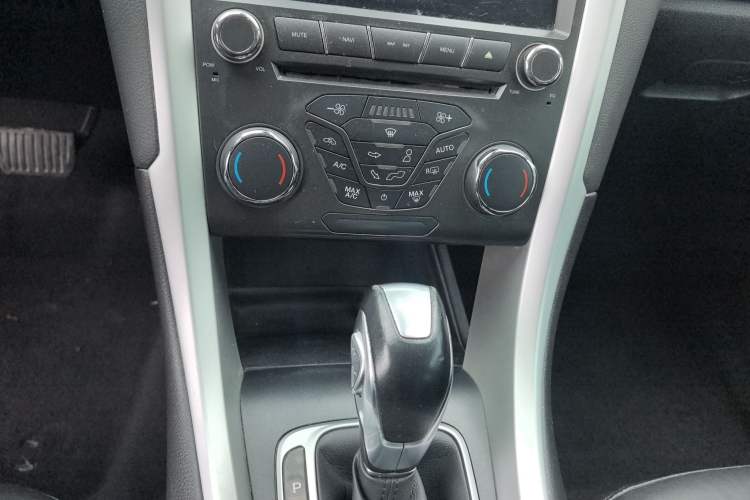 Used Ford Mondeo 2013 1.5L GTDi180 Fashion Edition Audio And AC Panel