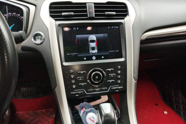 Used Ford Mondeo 2013 2.0L GTDi 200 Luxury Model Audio And AC Panel
