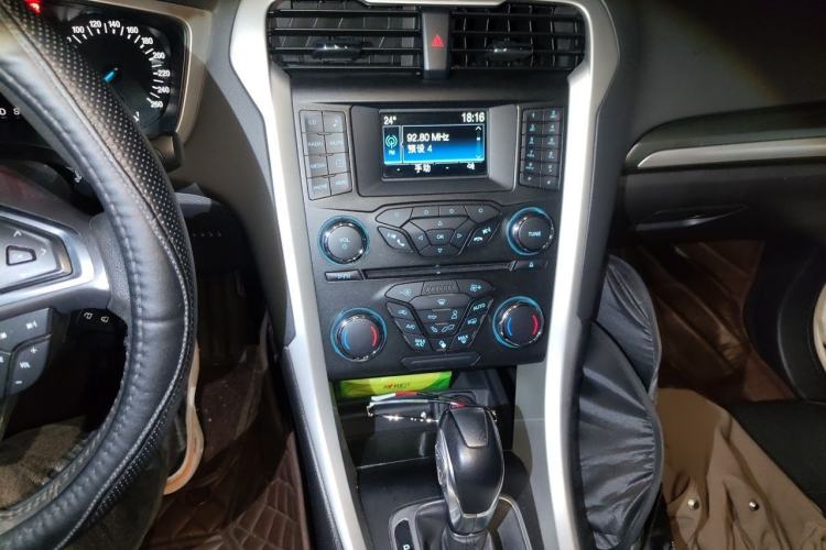 Used Ford Mondeo 2013 1.5L GTDi180 Fashion Edition Audio And AC Panel