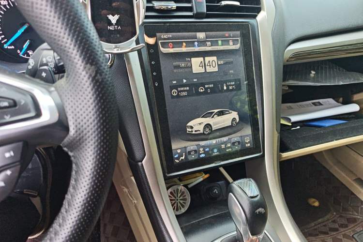 Used Ford Mondeo 2013 2.0L GTDi 200 Fashion Edition Audio And AC Panel