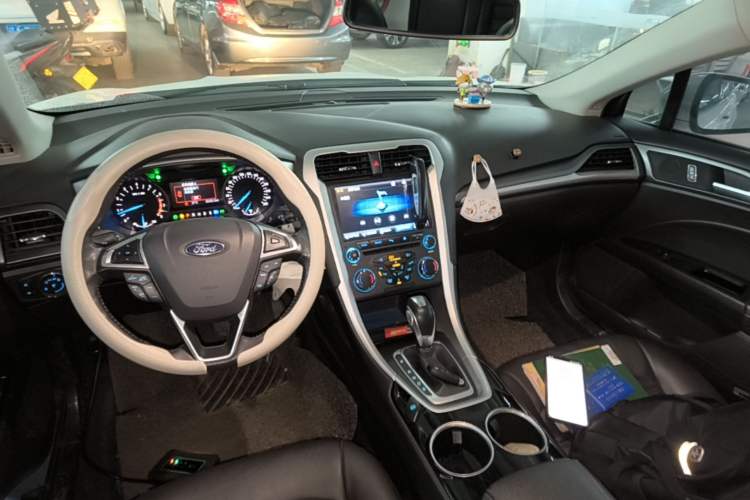Used Ford Mondeo 2013 1.5L GTDi180 Fashion Edition Audio And AC Panel