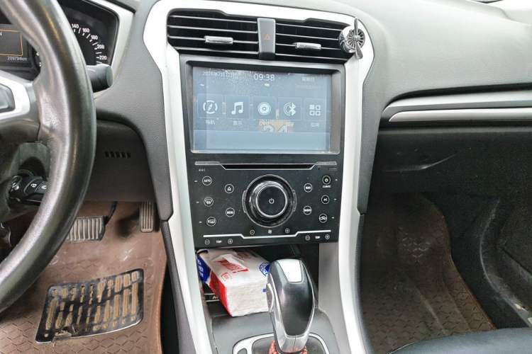 Used Ford Mondeo 2013 1.5L GTDi180 Fashion Edition Audio And AC Panel