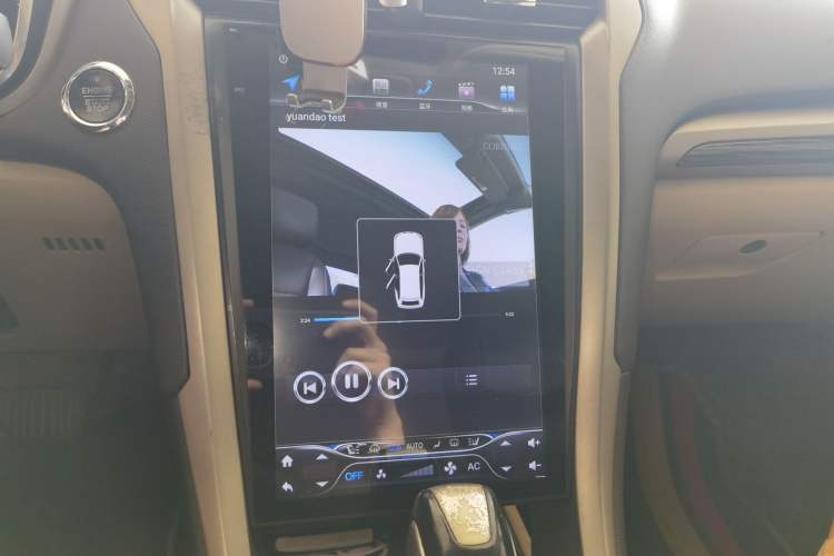 Used Ford Mondeo 2013 2.0L GTDi 200 Fashion Edition Audio And AC Panel