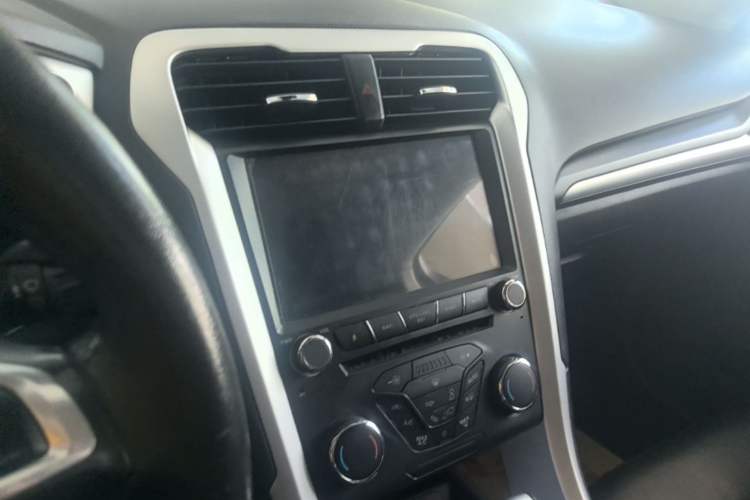Used Ford Mondeo 2013 1.5L GTDi180 Fashion Edition Audio And AC Panel