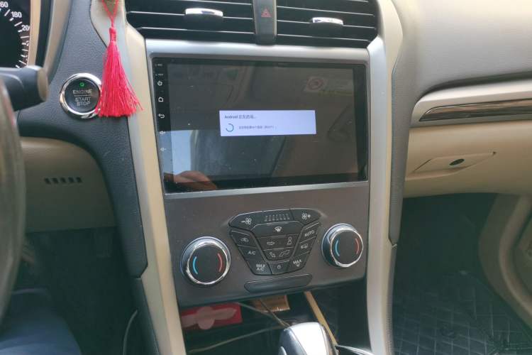 Used Ford Mondeo 2013 2.0L GTDi 200 Fashion Edition Audio And AC Panel