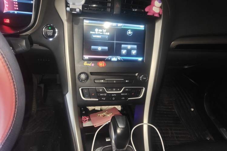 Used Ford Mondeo 2013 2.0L GTDi 200 Luxury Model Audio And AC Panel