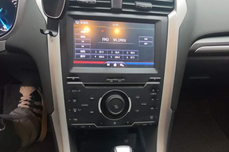 Used Ford Mondeo 2013 1.5L GTDi180 Fashion Edition Audio And AC Panel