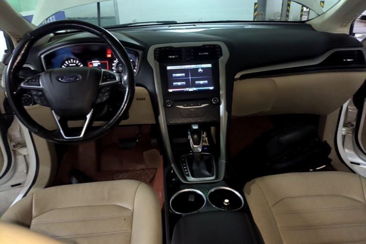 Used Ford Mondeo 2013 1.5L GTDi180 Fashion Edition Center Console