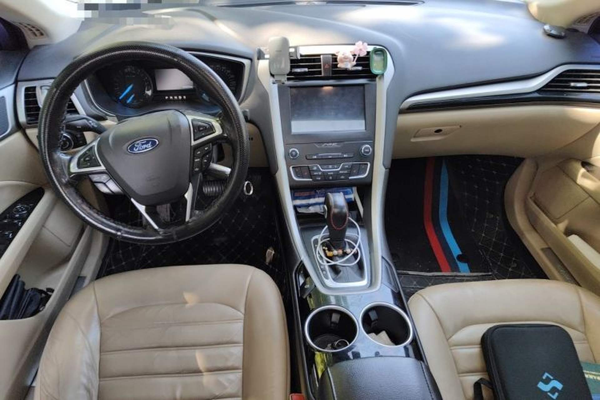 Used Ford Mondeo 2013 1.5L GTDi180 Fashion Edition Center Console