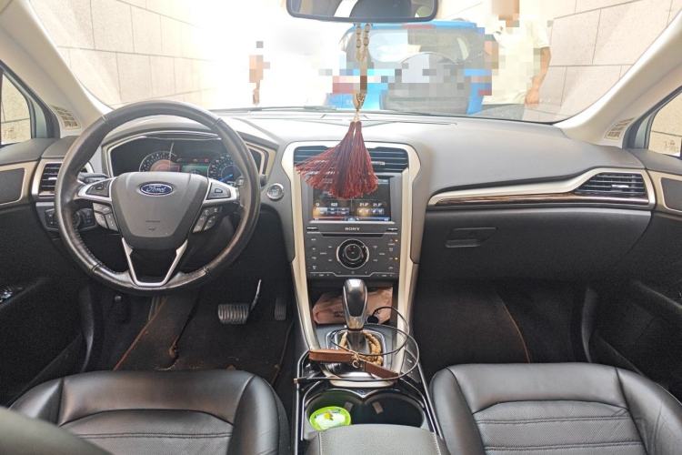 Used Ford Mondeo 2013 2.0L GTDi240 Flagship Edition Center Console