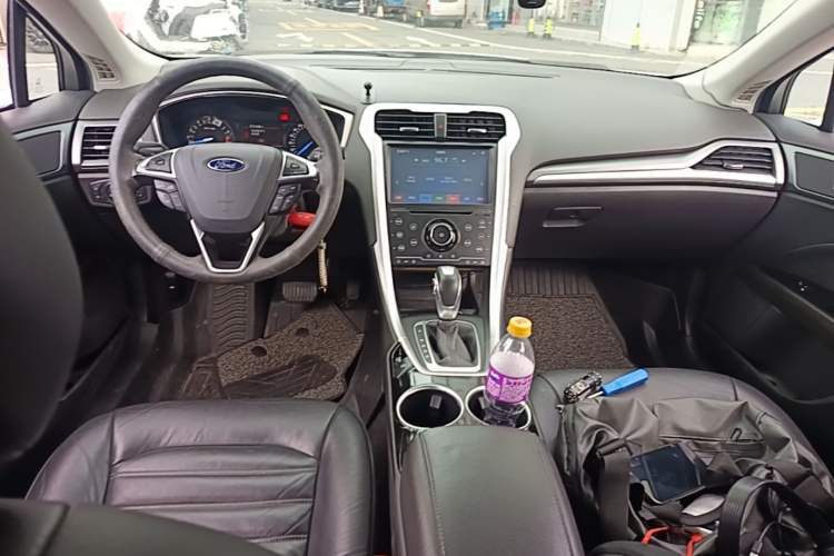 Used Ford Mondeo 2013 1.5L GTDi180 Fashion Edition Center Console