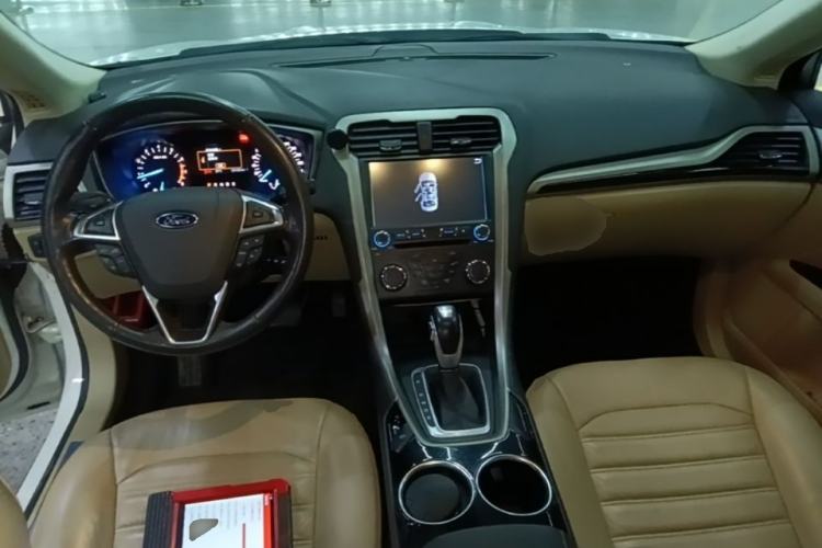 Used Ford Mondeo 2013 1.5L GTDi180 Fashion Edition Center Console