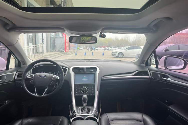 Used Ford Mondeo 2013 1.5L GTDi180 Fashion Edition Center Console